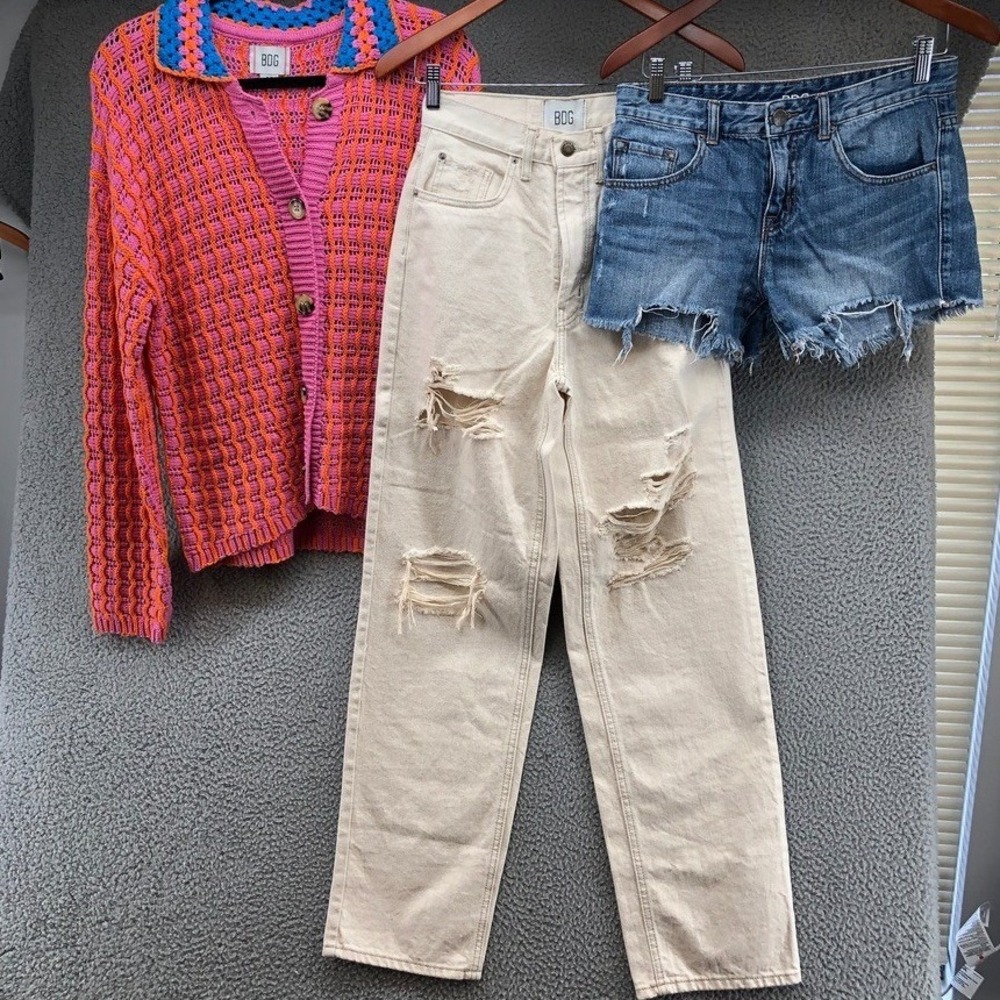 BDG Bundle Cardigan Jeans Shorts Womens Small 25 Pink Cream Blue Distressed
